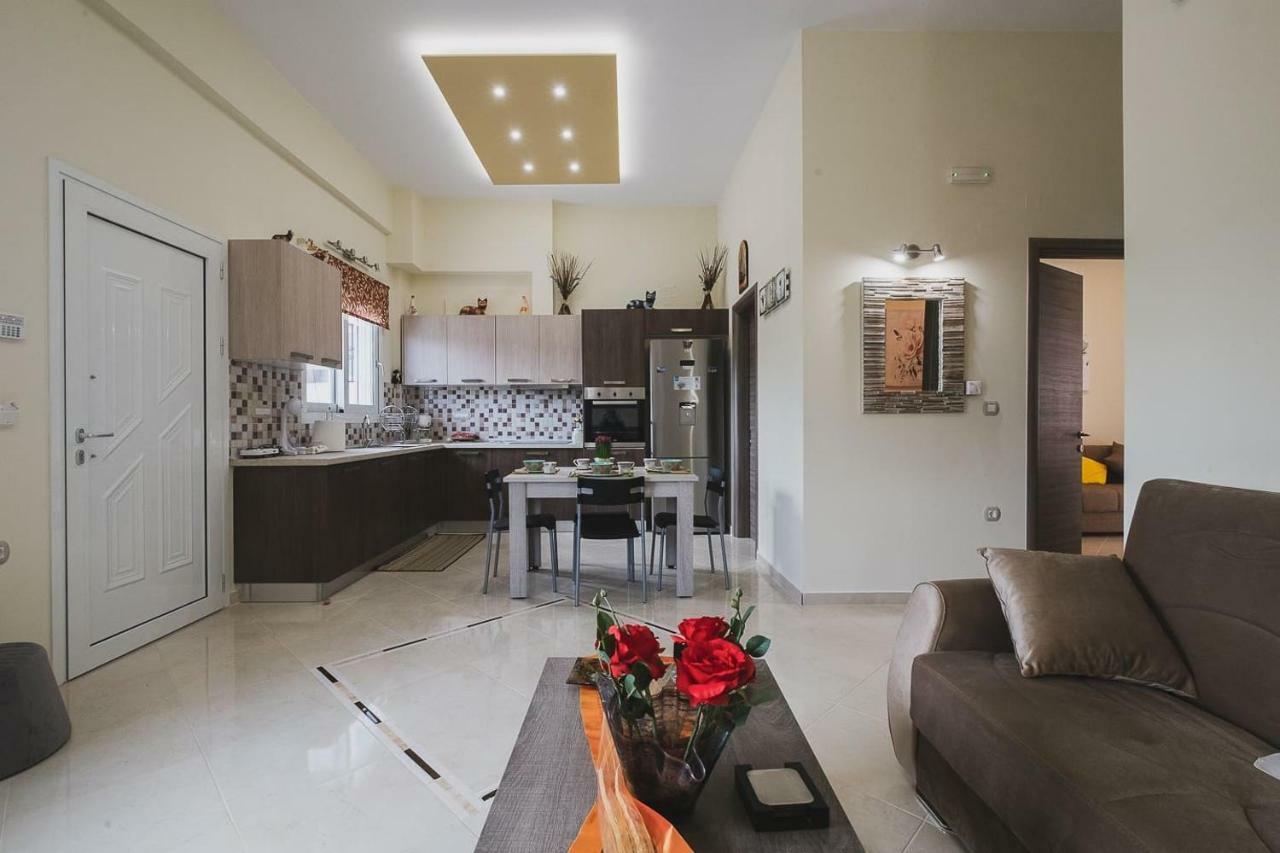 Spacious Home With Parking Chania  Buitenkant foto