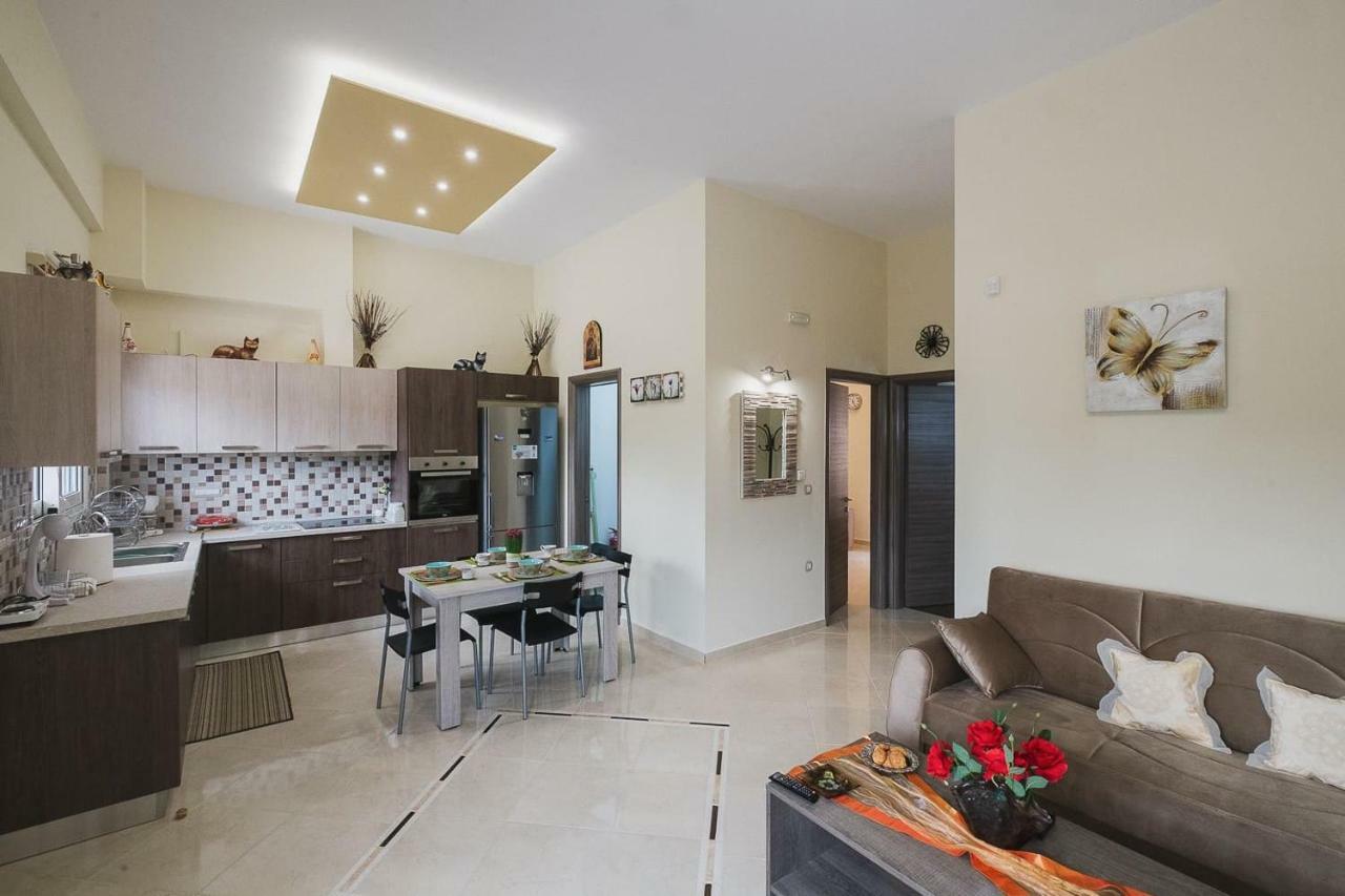 Spacious Home With Parking Chania  Buitenkant foto