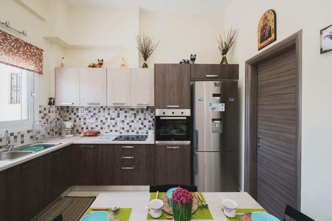 Spacious Home With Parking Chania  Buitenkant foto