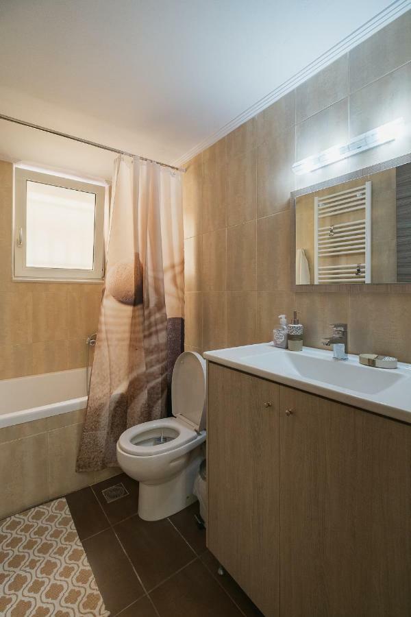 Spacious Home With Parking Chania  Buitenkant foto