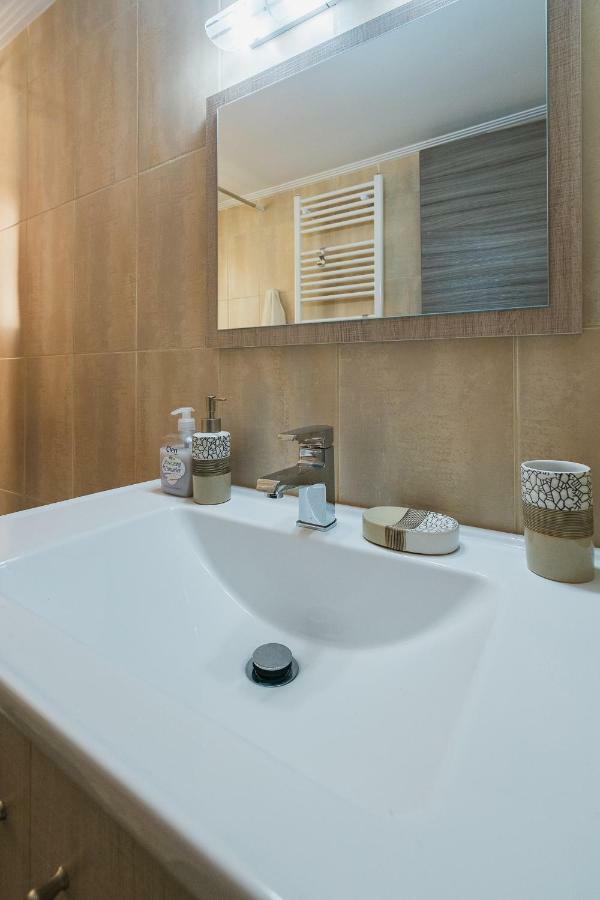 Spacious Home With Parking Chania  Buitenkant foto